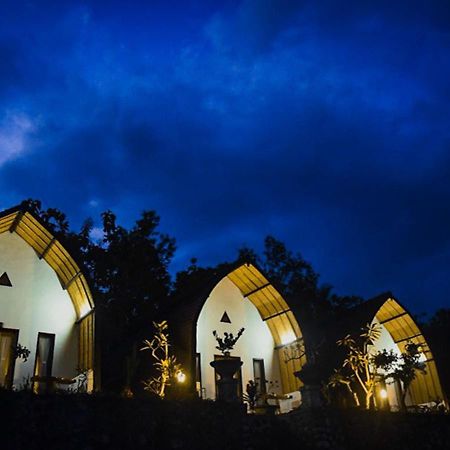 Sebrang Hills Bungalow Ped Buitenkant foto